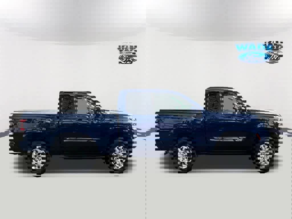 Used 2022 Nissan Frontier SV w/ Technology Package image 4