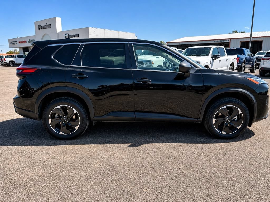 Used 2025 Nissan Rogue SV FWD image 8