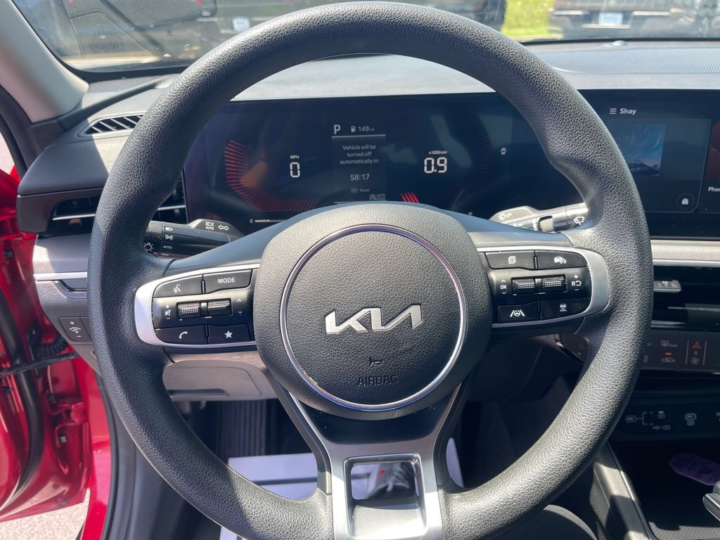 Used 2025 Kia K5 LXS FWD image 17
