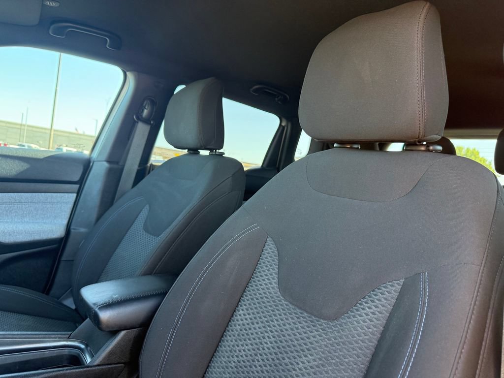 Used 2025 Jeep Compass Sport AWD/4WD image 13