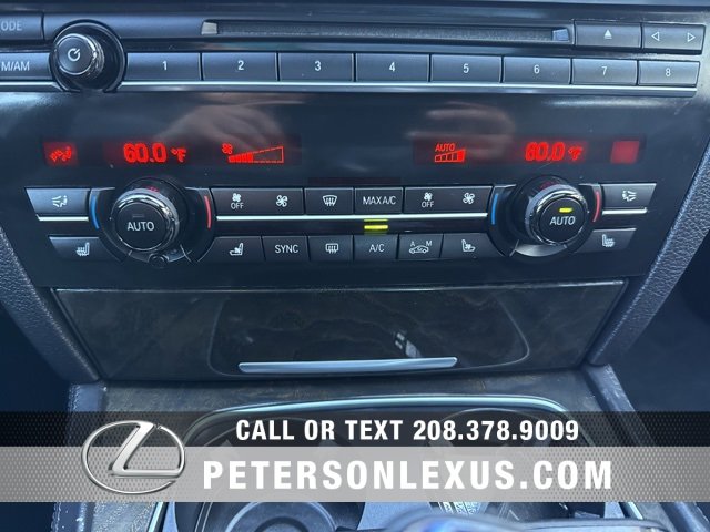 Used 2015 BMW 750i image 14