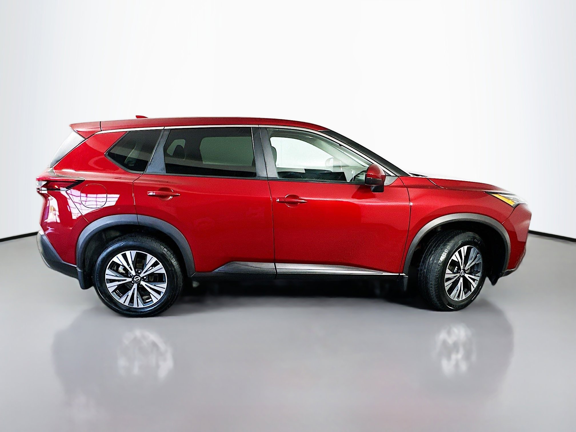Used 2022 Nissan Rogue SV AWD/4WD image 8