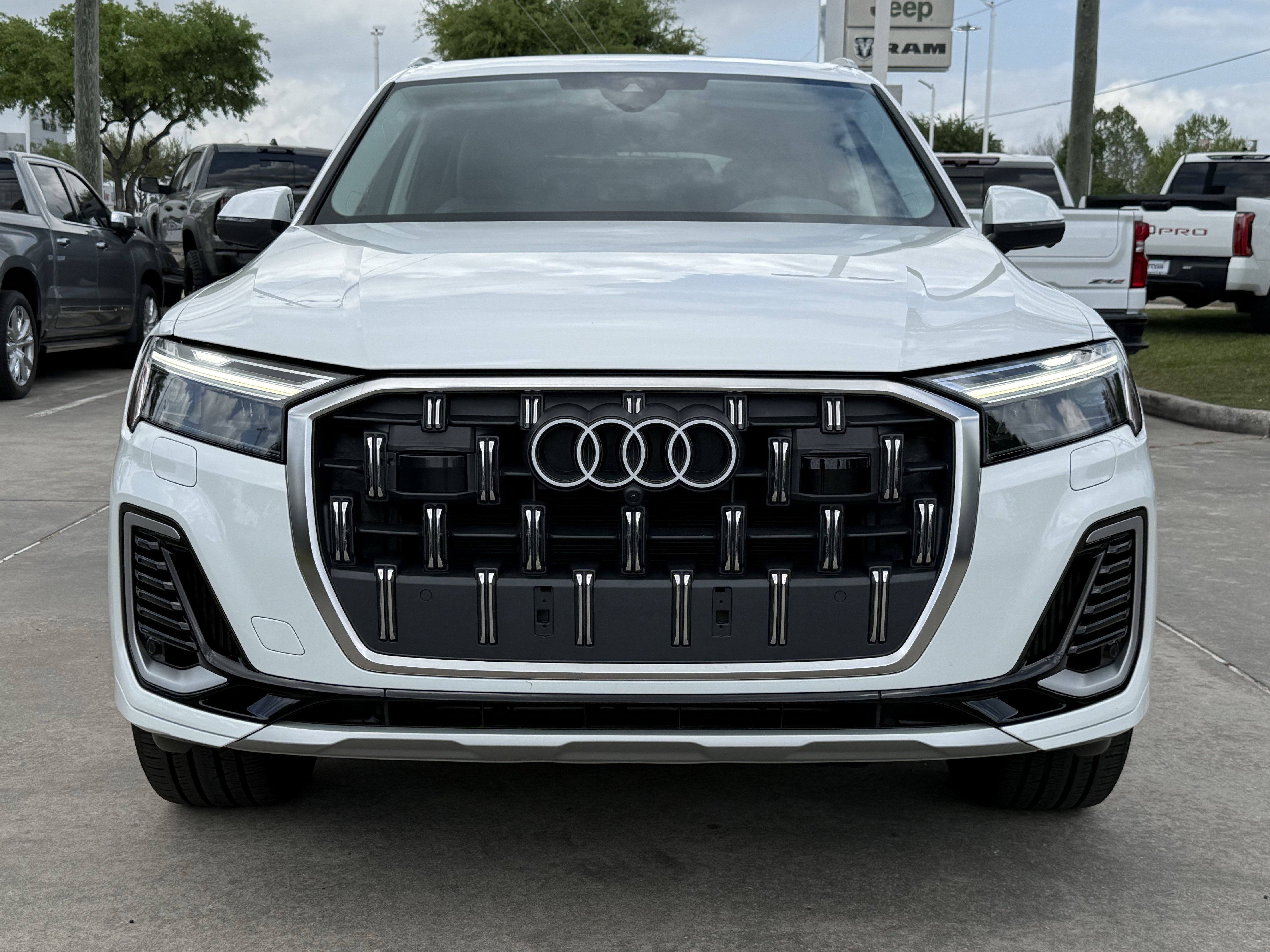 Used 2025 Audi Q7 3.0T Premium Plus AWD/4WD image 10