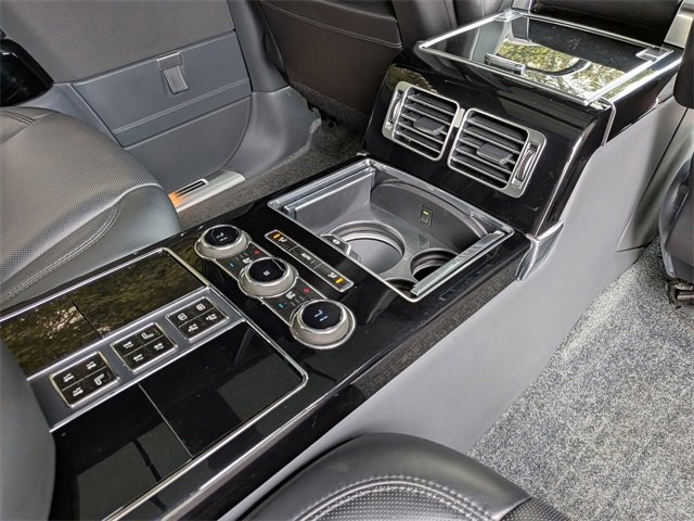 Used 2015 Land Rover Range Rover Long Wheelbase Autobiography image 29