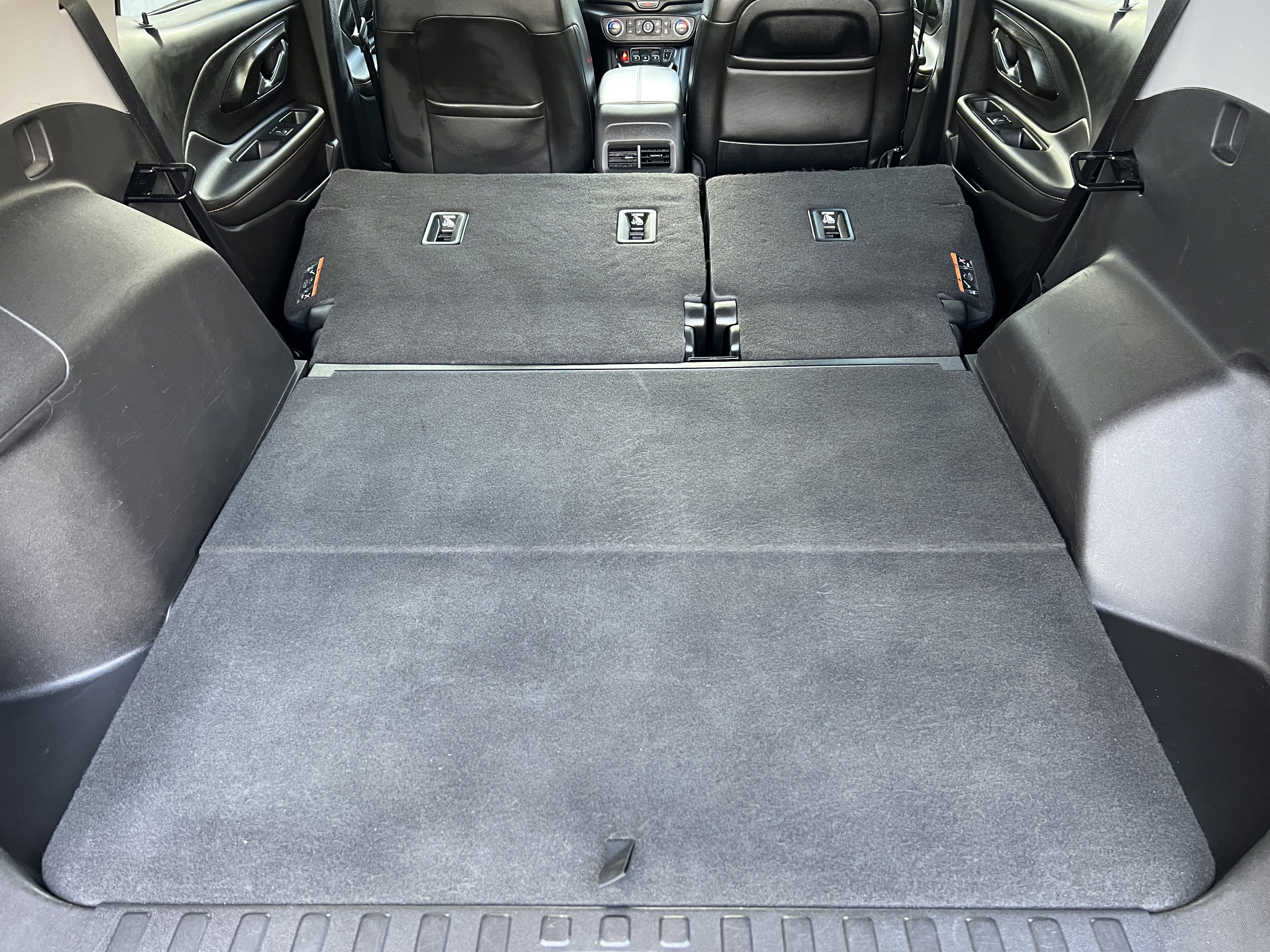 Used 2019 GMC Terrain SLT w/ Preferred Package image 18