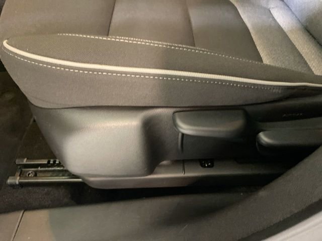 Used 2024 Chevrolet TrailBlazer LT w/ LT Cold Weather Package FWD image 25