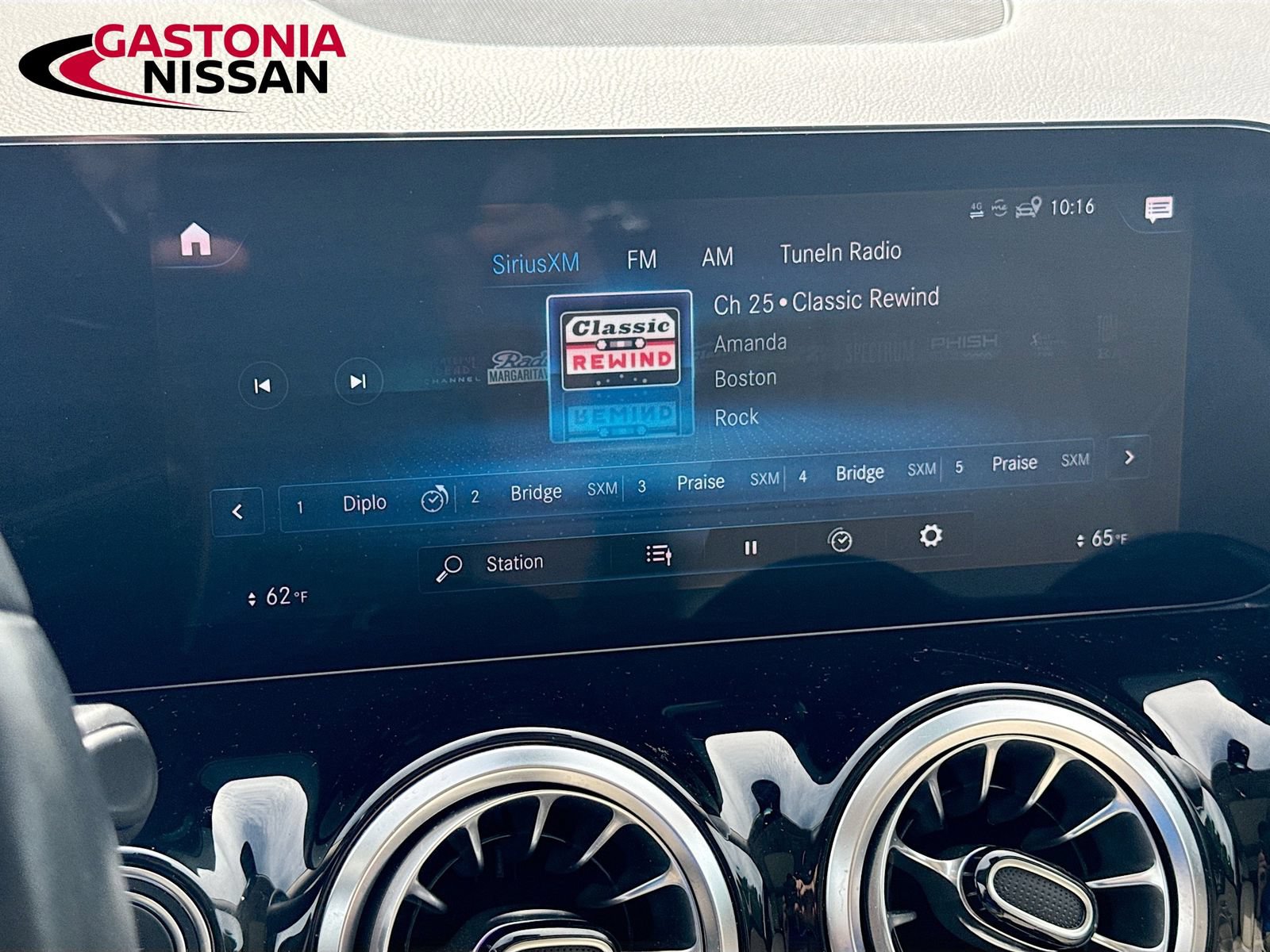 Used 2022 Mercedes-Benz GLA 250 w/ Premium Package Lite image 19