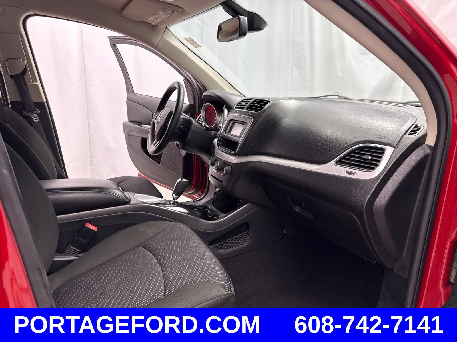 Used 2019 Dodge Journey SE FWD image 26