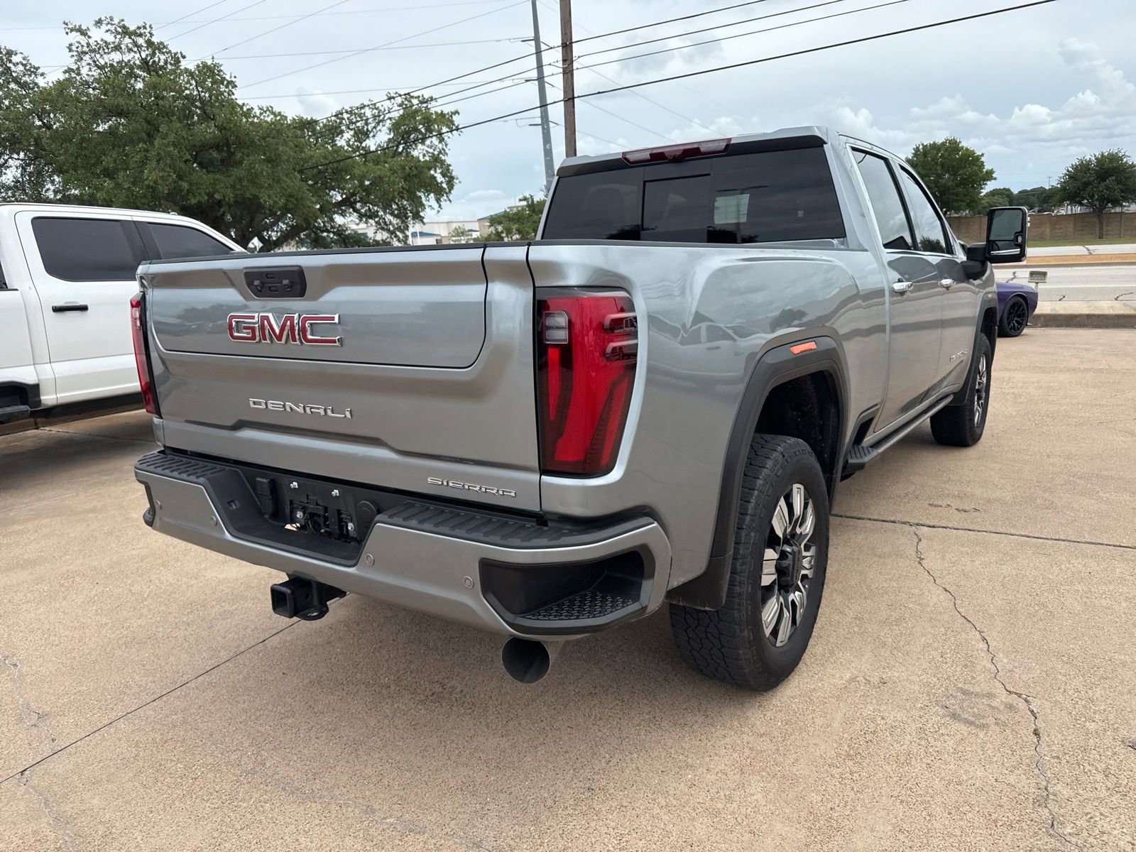 Used 2024 GMC Sierra 2500 Denali w/ Denali Reserve Package AWD/4WD image 7