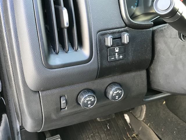 Used 2022 Chevrolet Colorado LT w/ Luxury Package image 8