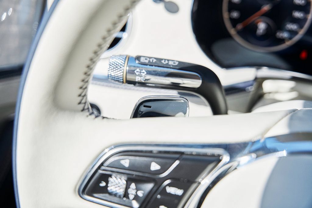 Used 2024 Bentley Flying Spur V8 AWD/4WD image 55