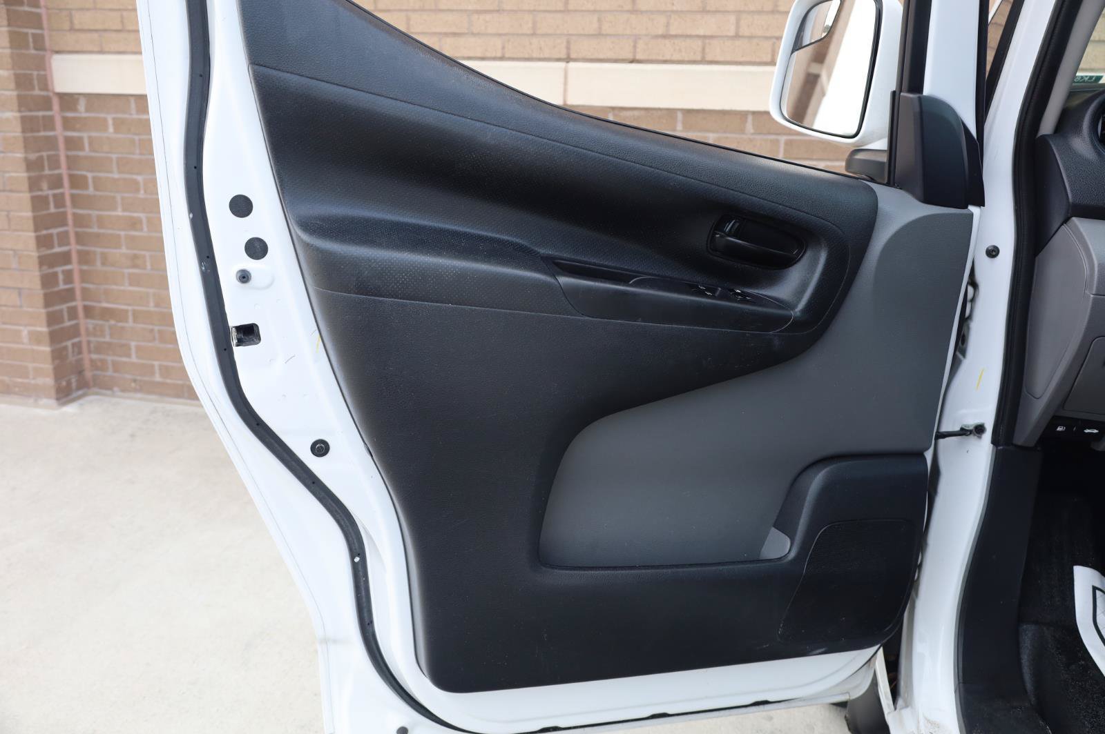 Used 2020 Nissan NV200 SV FWD image 15