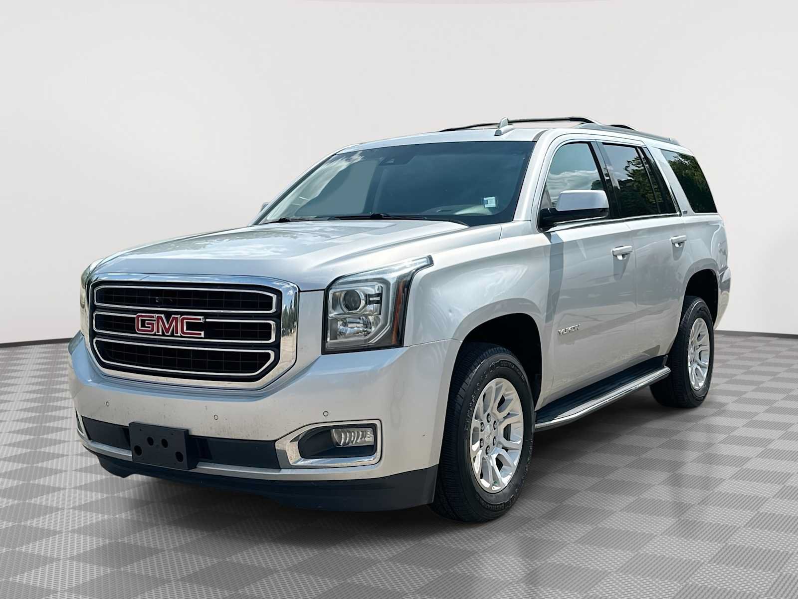 Used 2018 GMC Yukon SLT w/ Open Road Package AWD/4WD image 1