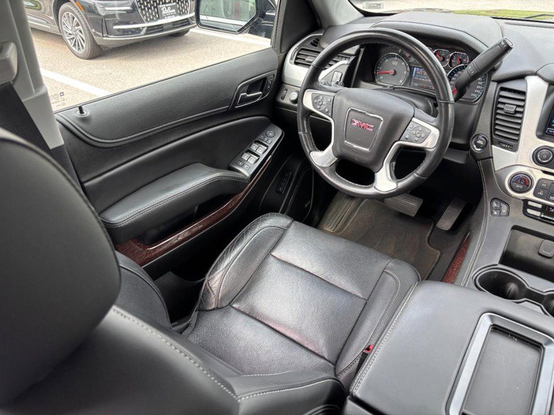 Used 2020 GMC Yukon SLT w/ Premium Edition AWD/4WD image 13
