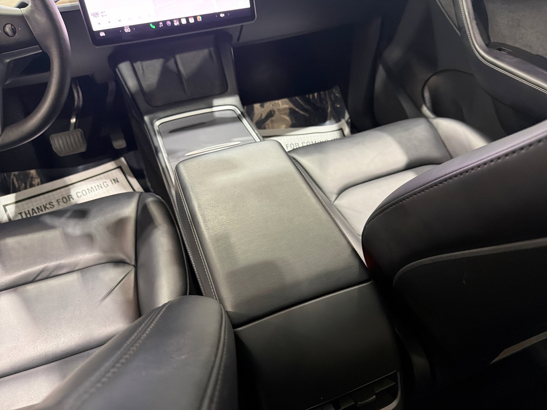Used 2022 Tesla Model Y Long Range AWD/4WD image 23