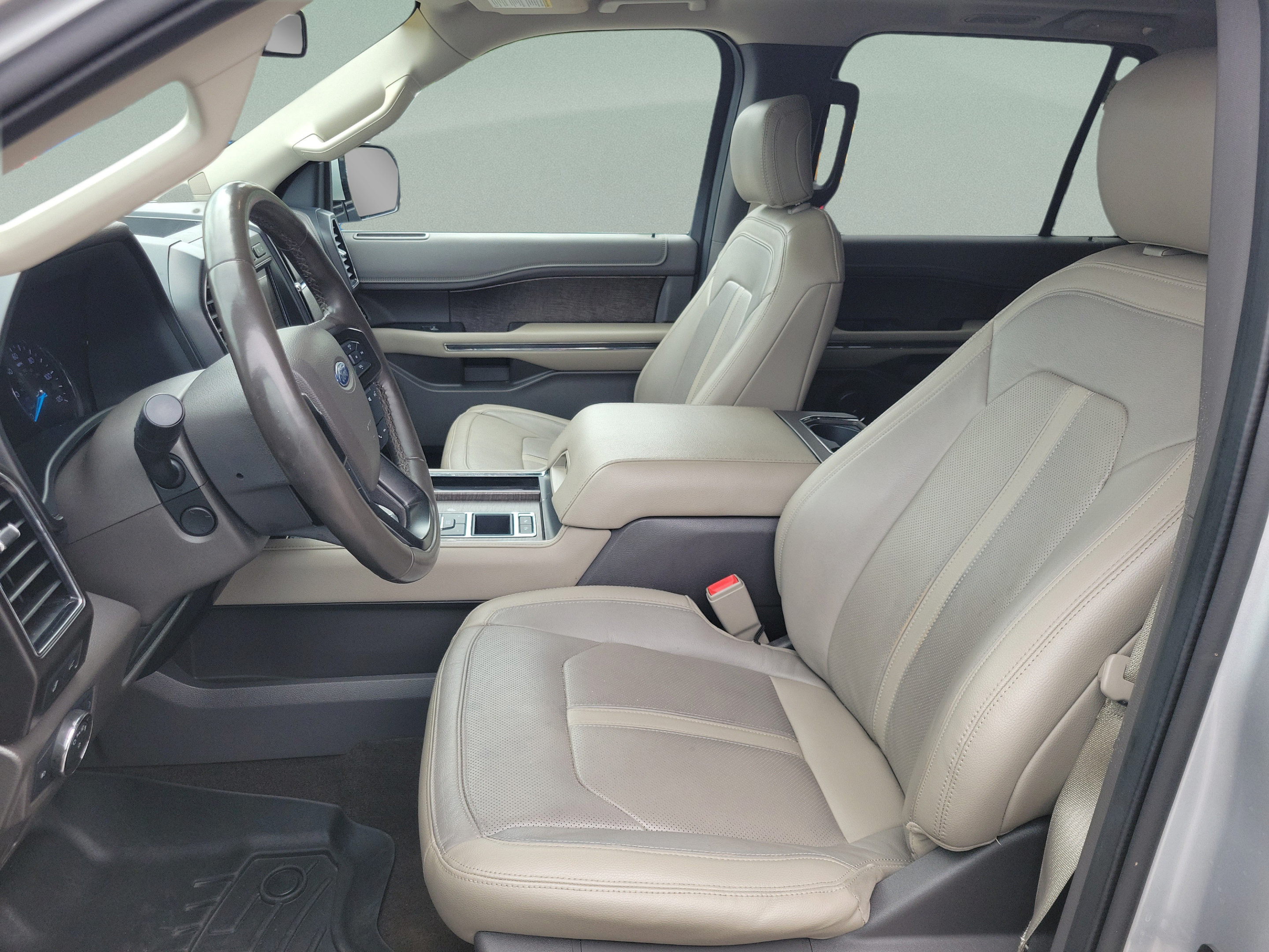 Used 2018 Ford Expedition Limited w/ Equipment Group 302A RWD image 17