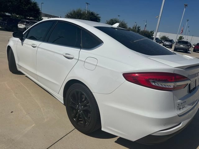 Used 2019 Ford Fusion SE w/ Equipment Group 151A FWD image 4