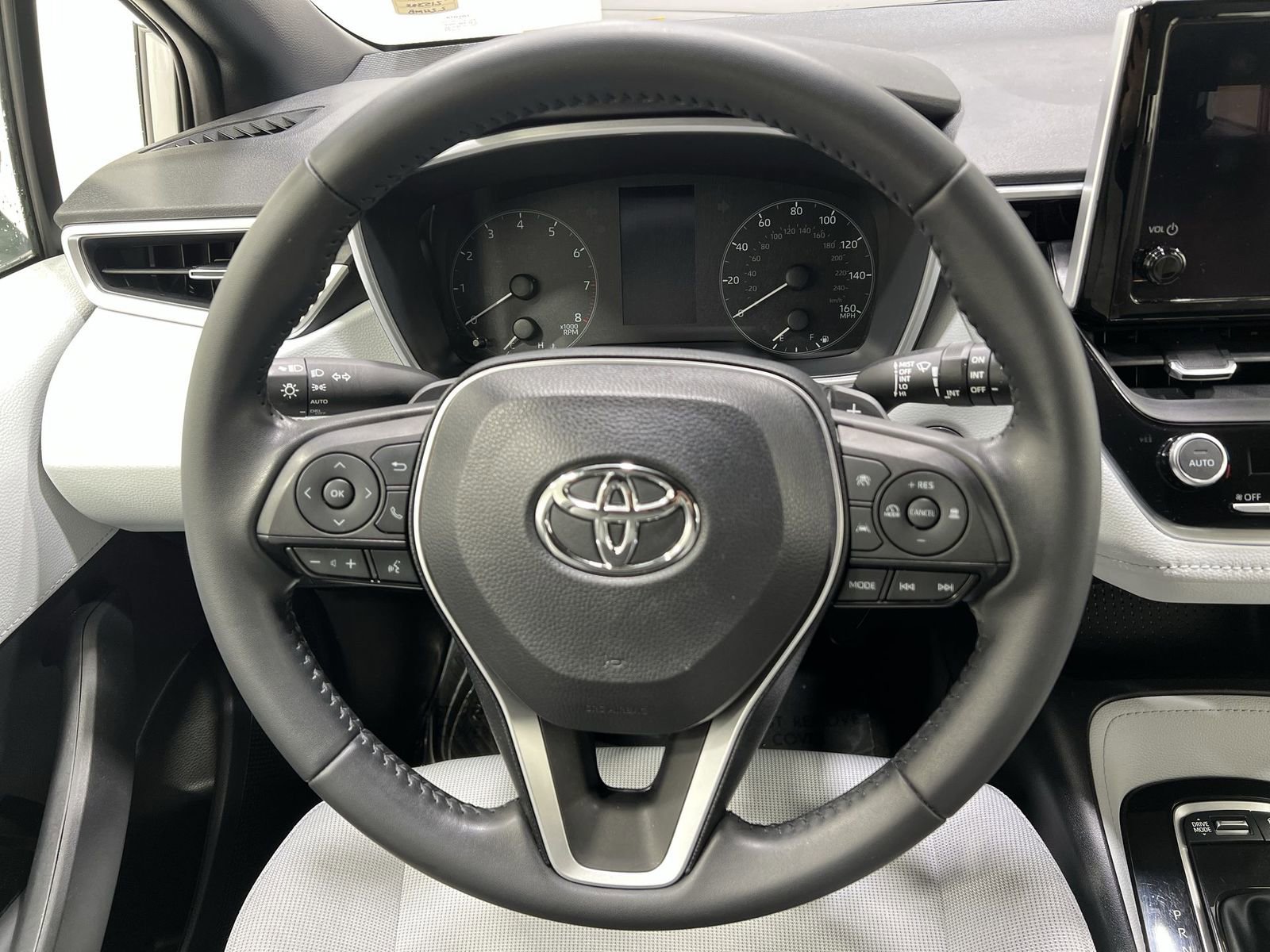 Used 2024 Toyota Corolla SE image 14