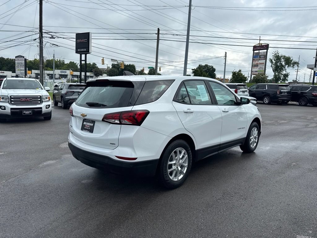 Used 2022 Chevrolet Equinox LS AWD/4WD image 7