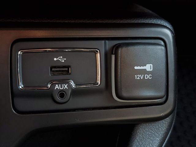 Certified 2022 Jeep Renegade Altitude AWD/4WD image 32