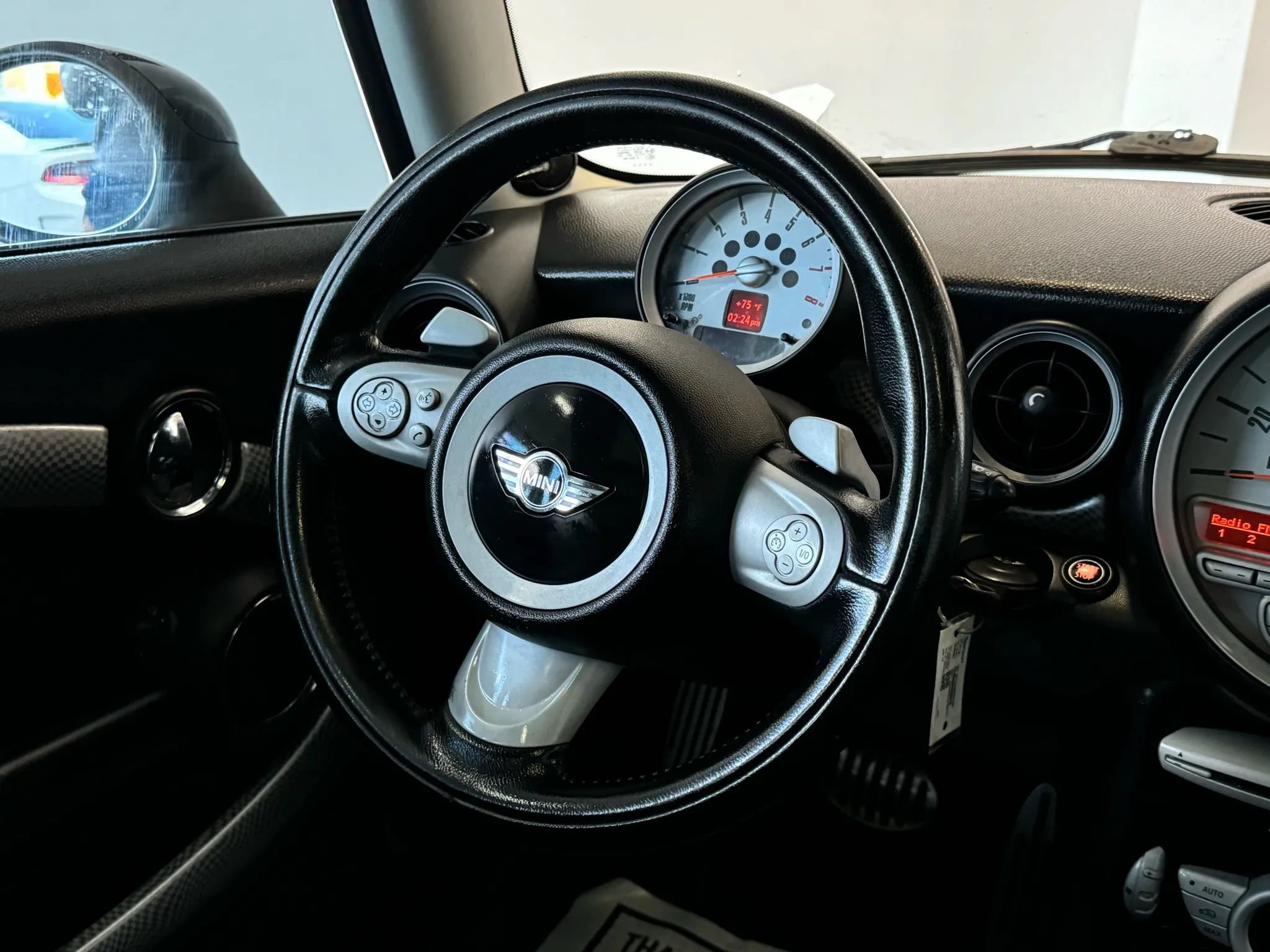 Used 2010 MINI Cooper S FWD image 11