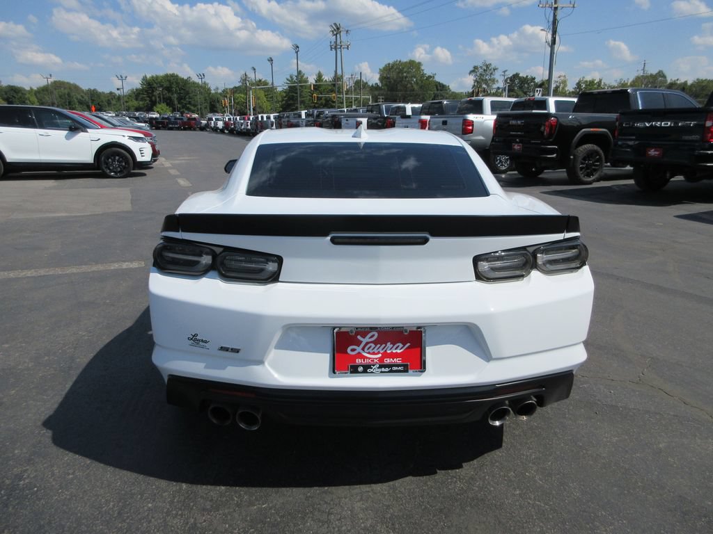 Used 2020 Chevrolet Camaro SS RWD image 6