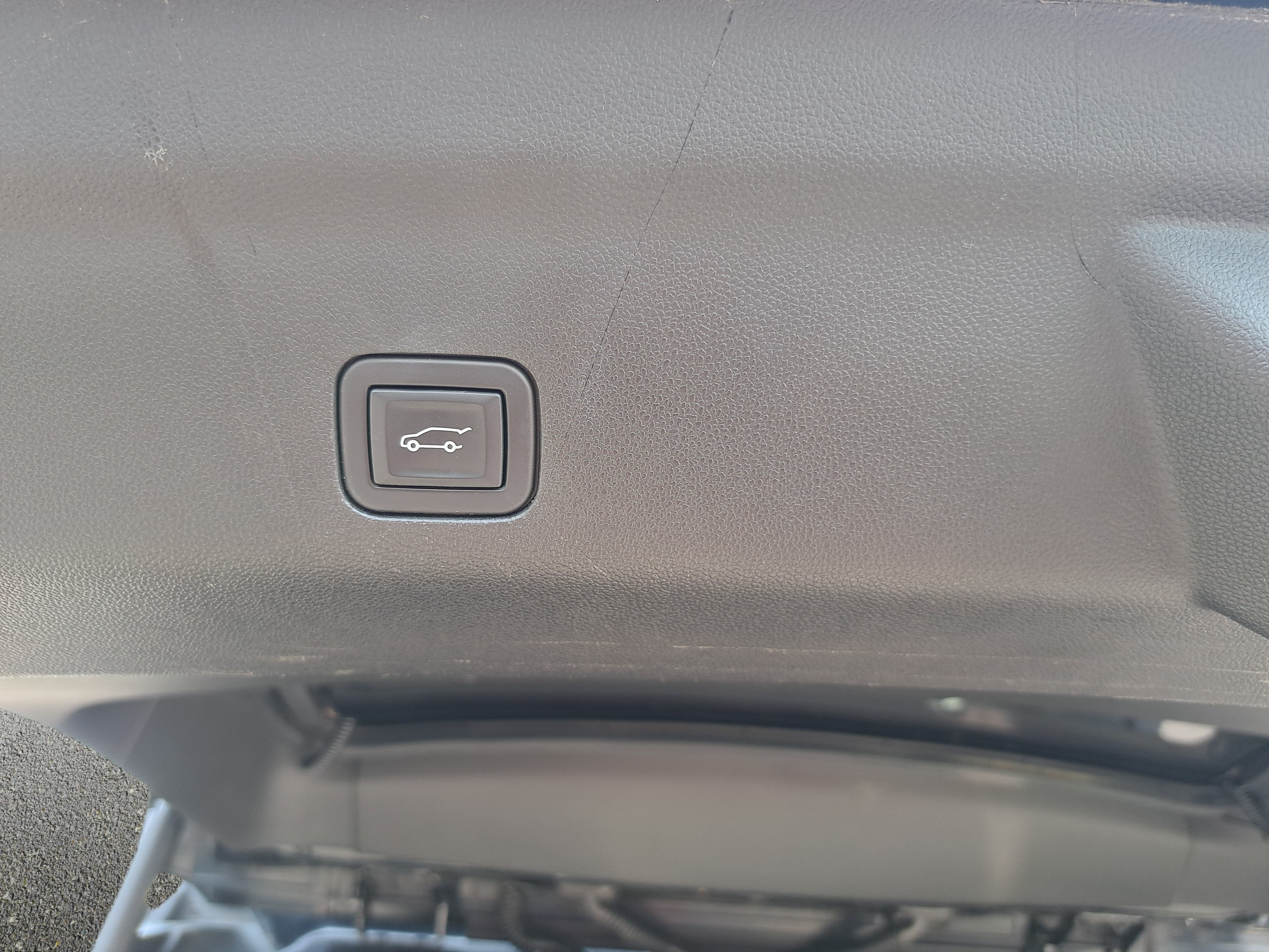 Used 2021 Chevrolet Tahoe RST AWD/4WD image 14