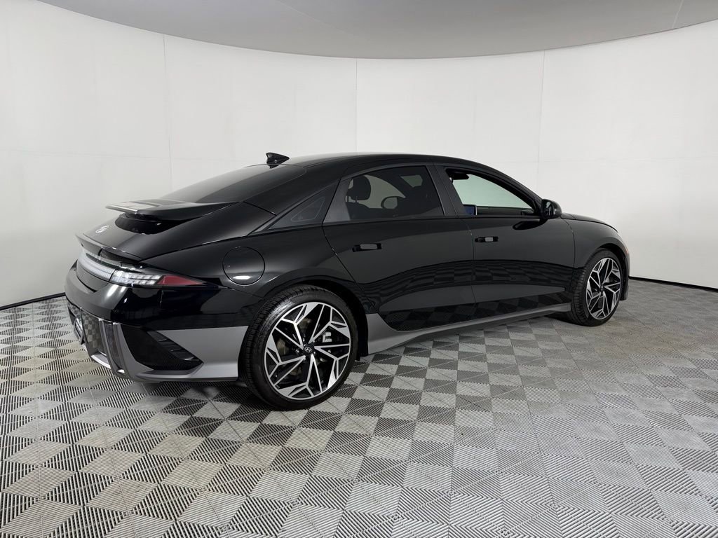 Used 2025 Hyundai Ioniq 6 SEL image 7