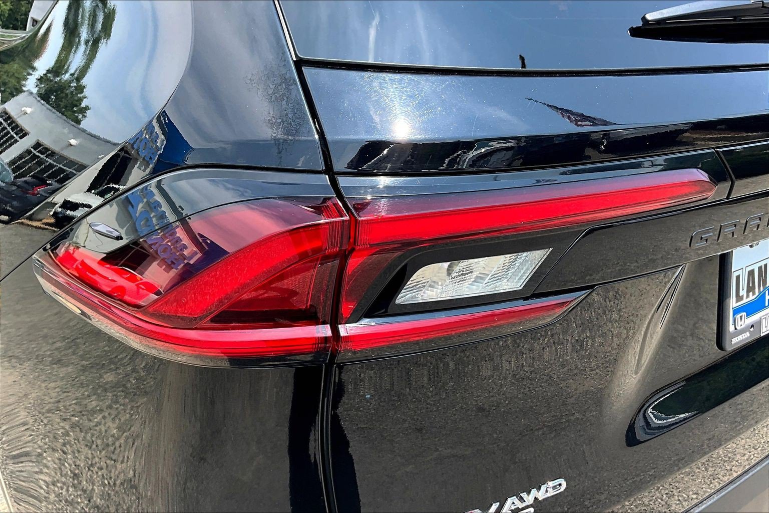 Used 2025 Toyota Grand Highlander AWD Hybrid image 33