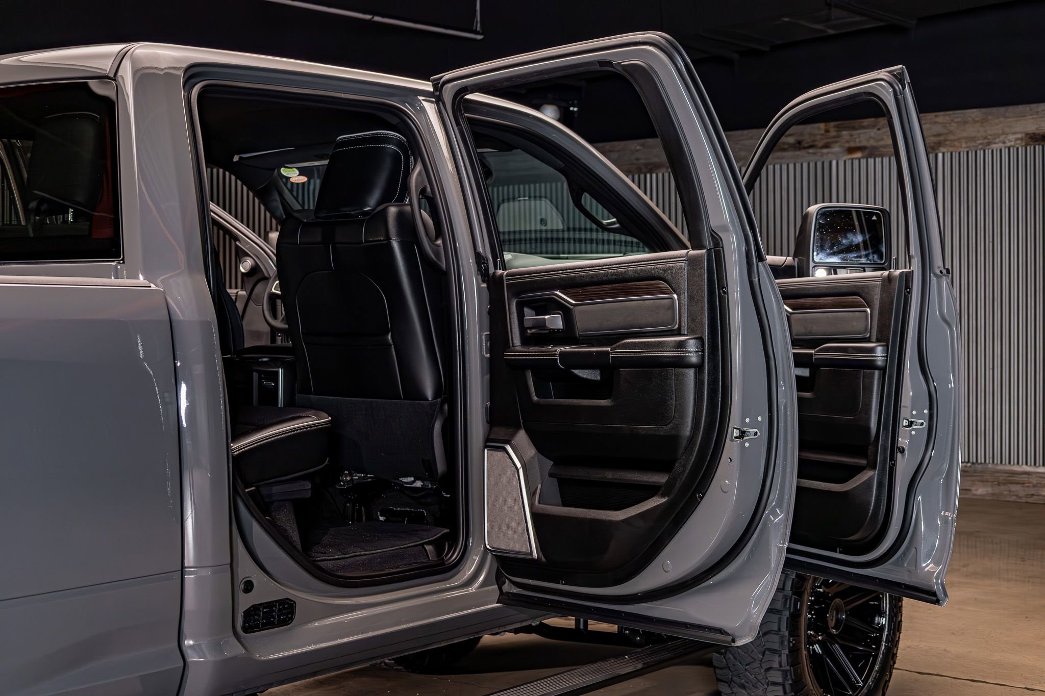 Used 2026 RAM 2500 Laramie image 30