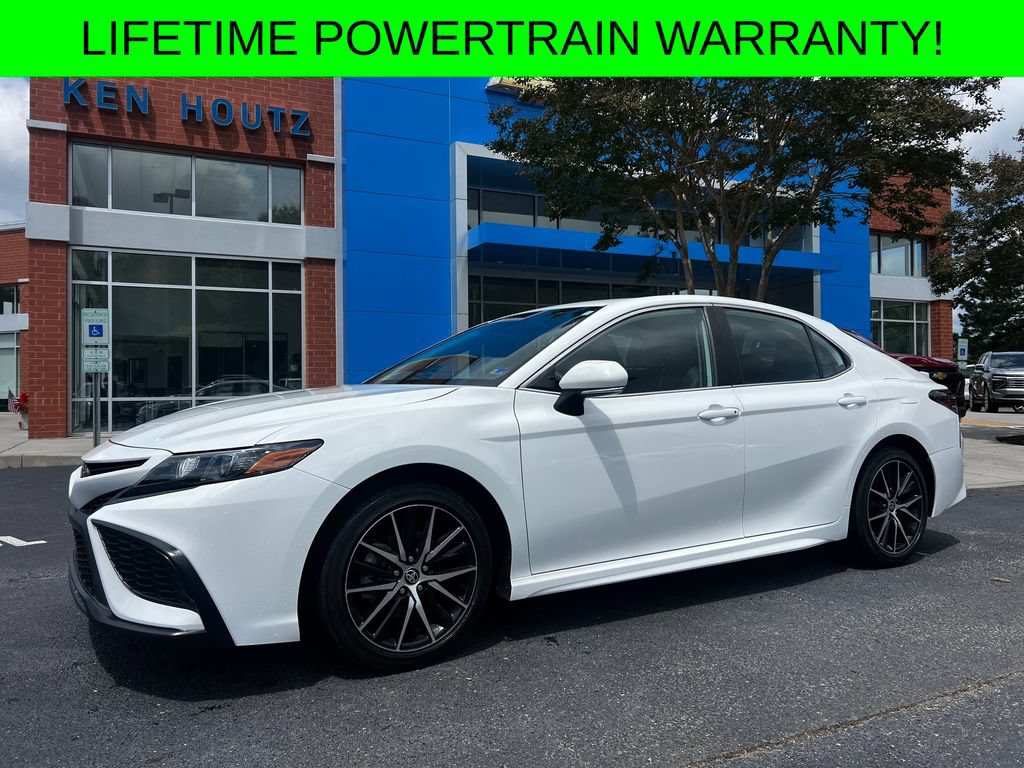 Used 2024 Toyota Camry SE