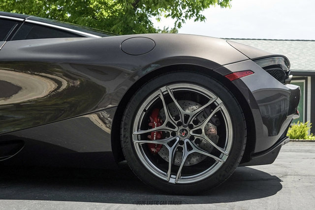 Used 2018 McLaren 720S Luxury RWD image 5