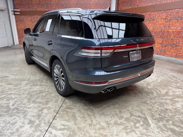 Used 2022 Lincoln Aviator Reserve w/ Elements Package Plus image 3