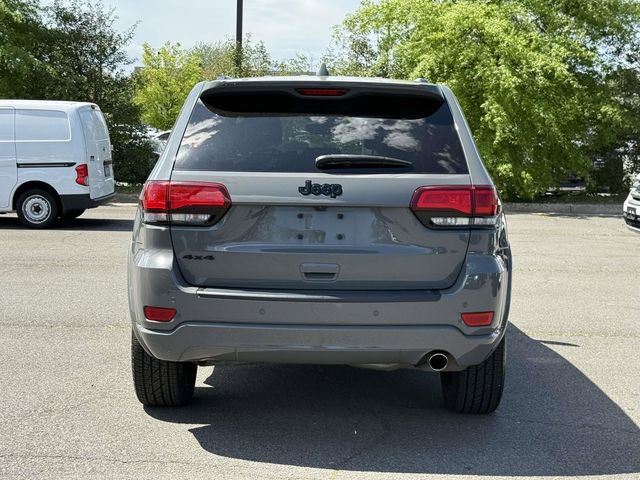 Used 2020 Jeep Grand Cherokee Altitude AWD/4WD image 3