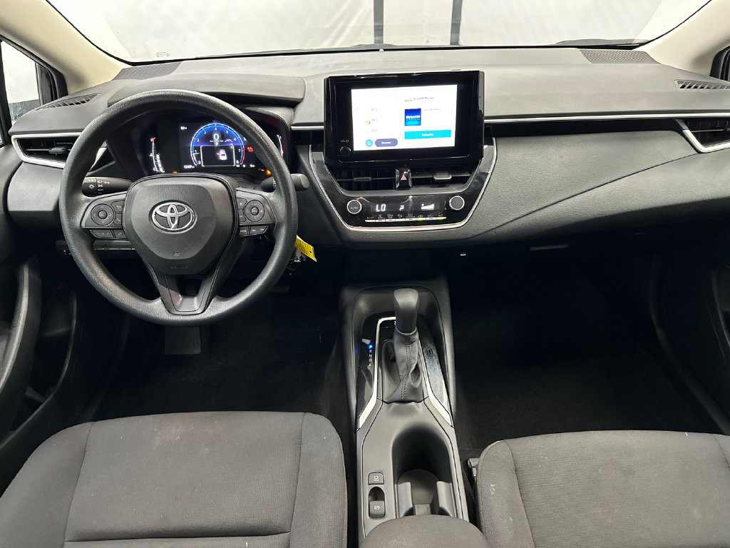 Used 2026 Toyota Corolla LE FWD image 15