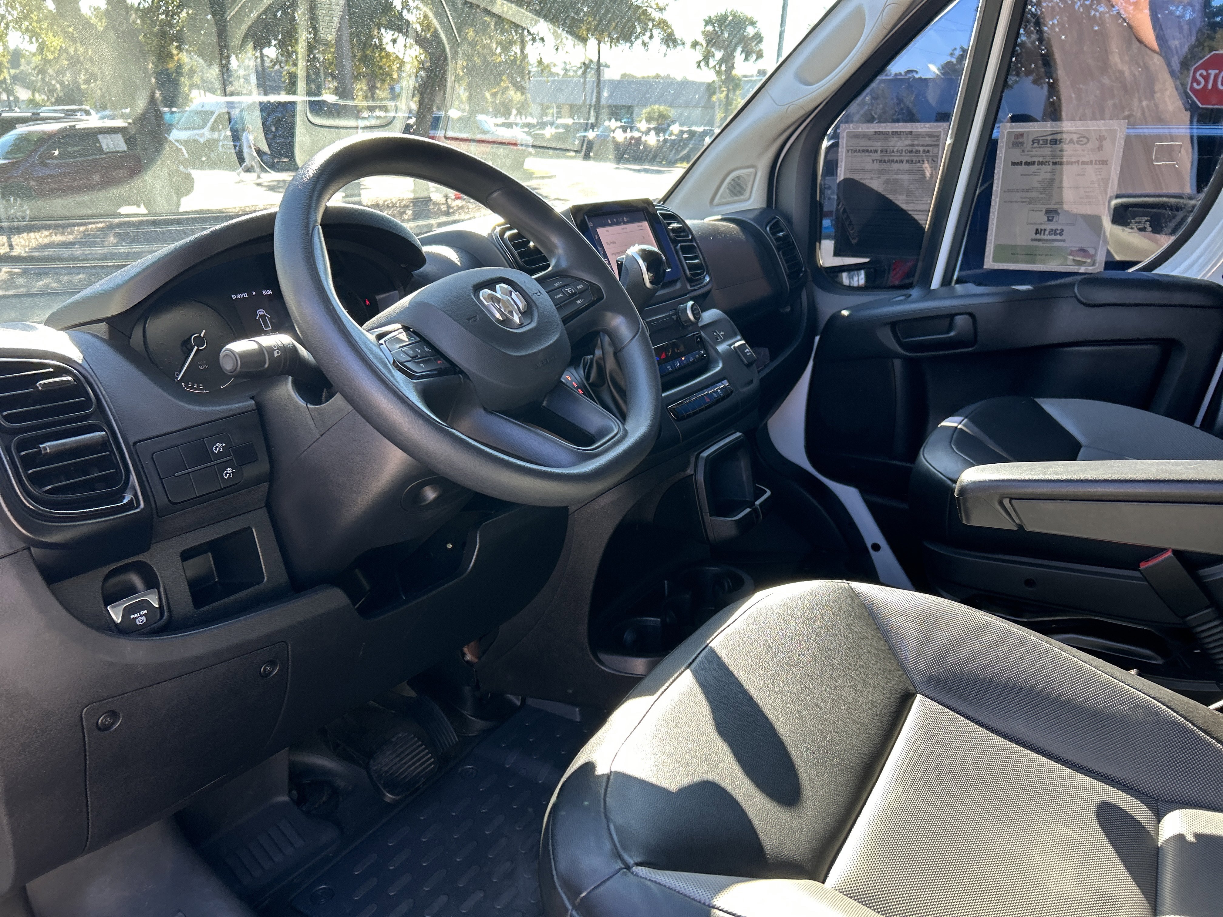 Used 2023 RAM ProMaster 2500 image 13