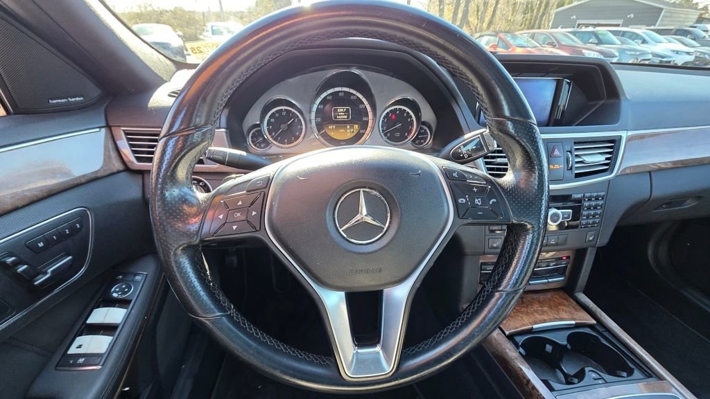 Used 2012 Mercedes-Benz E 350 4MATIC Sedan image 10
