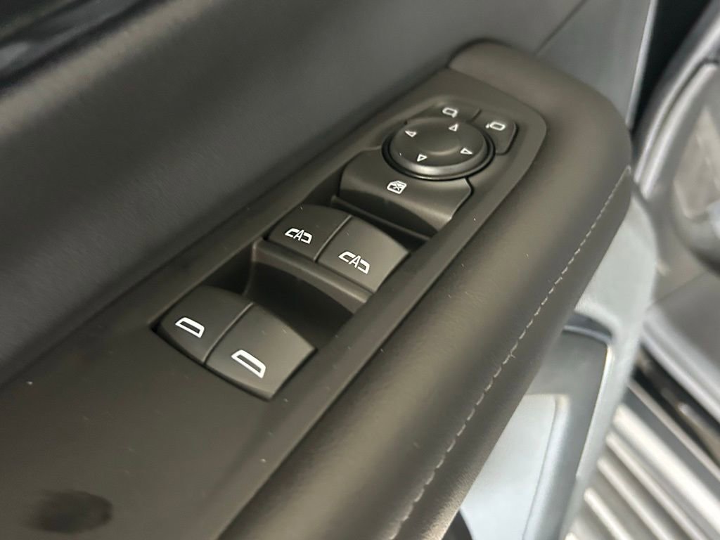 Used 2025 Chevrolet Tahoe LS image 18