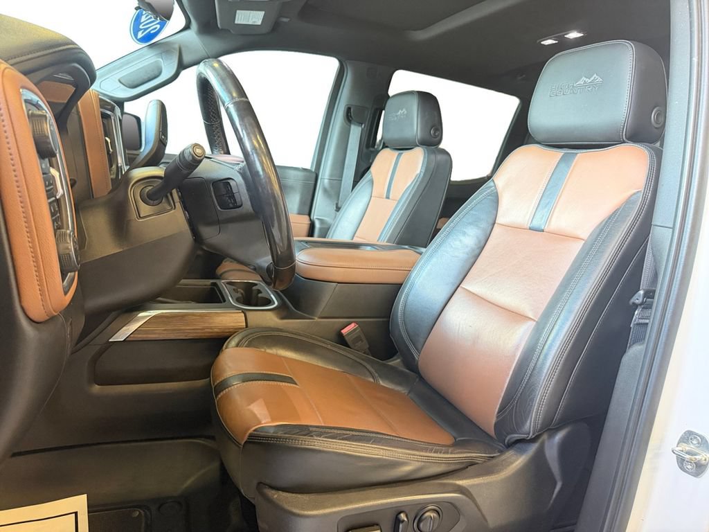 Used 2021 Chevrolet Silverado 1500 High Country w/ Technology Package AWD/4WD image 26