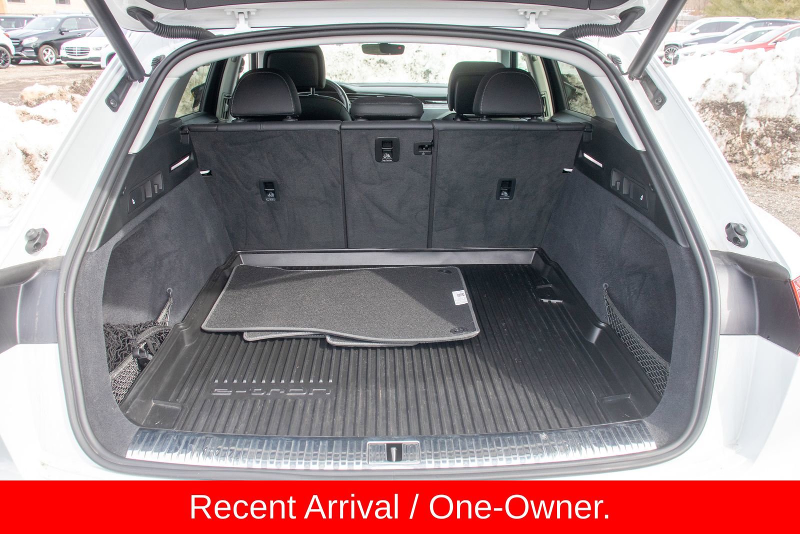 Used 2021 Audi e-tron Premium Plus w/ Premium Plus Package image 15