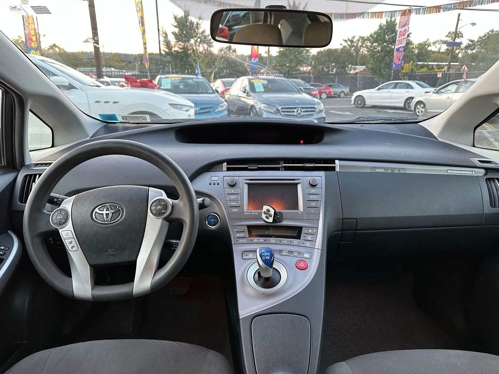 Used 2014 Toyota Prius Plug-In Hybrid image 21