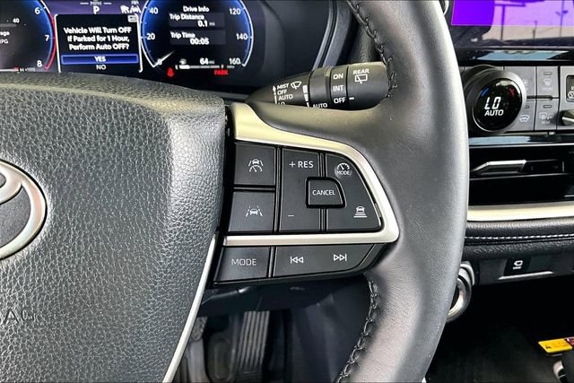 Used 2025 Toyota Grand Highlander FWD image 11