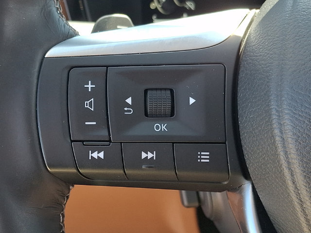 Used 2023 INFINITI QX60 Sensory AWD/4WD image 22