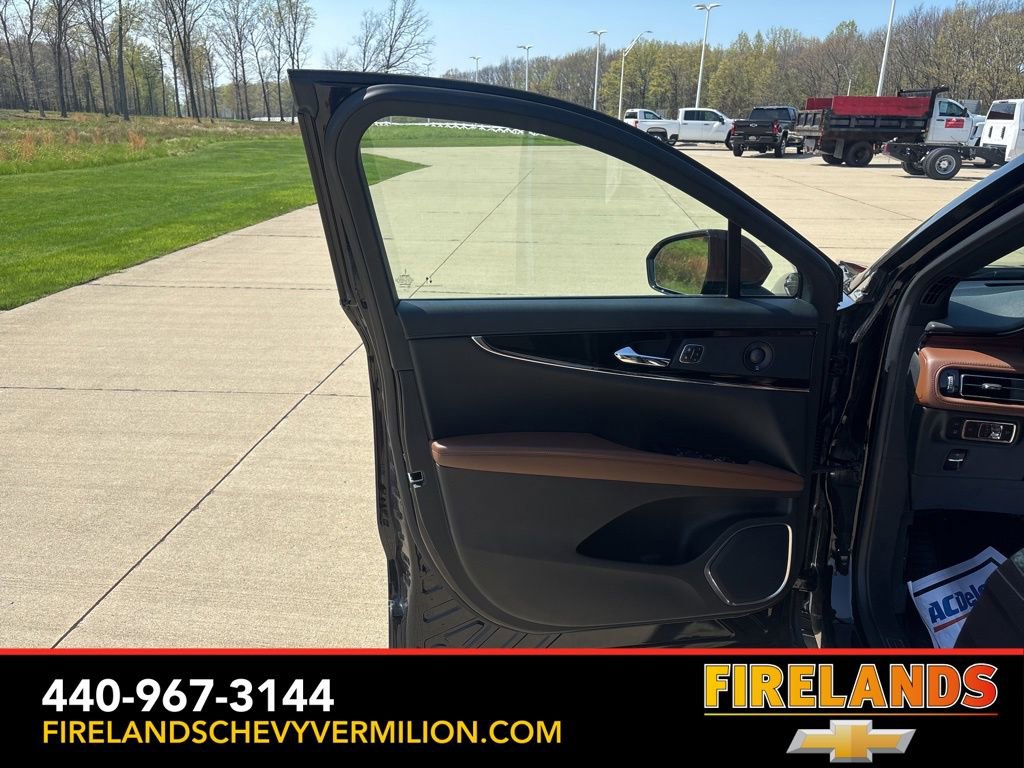 Used 2023 Lincoln Nautilus Reserve w/ Luxury Package image 10