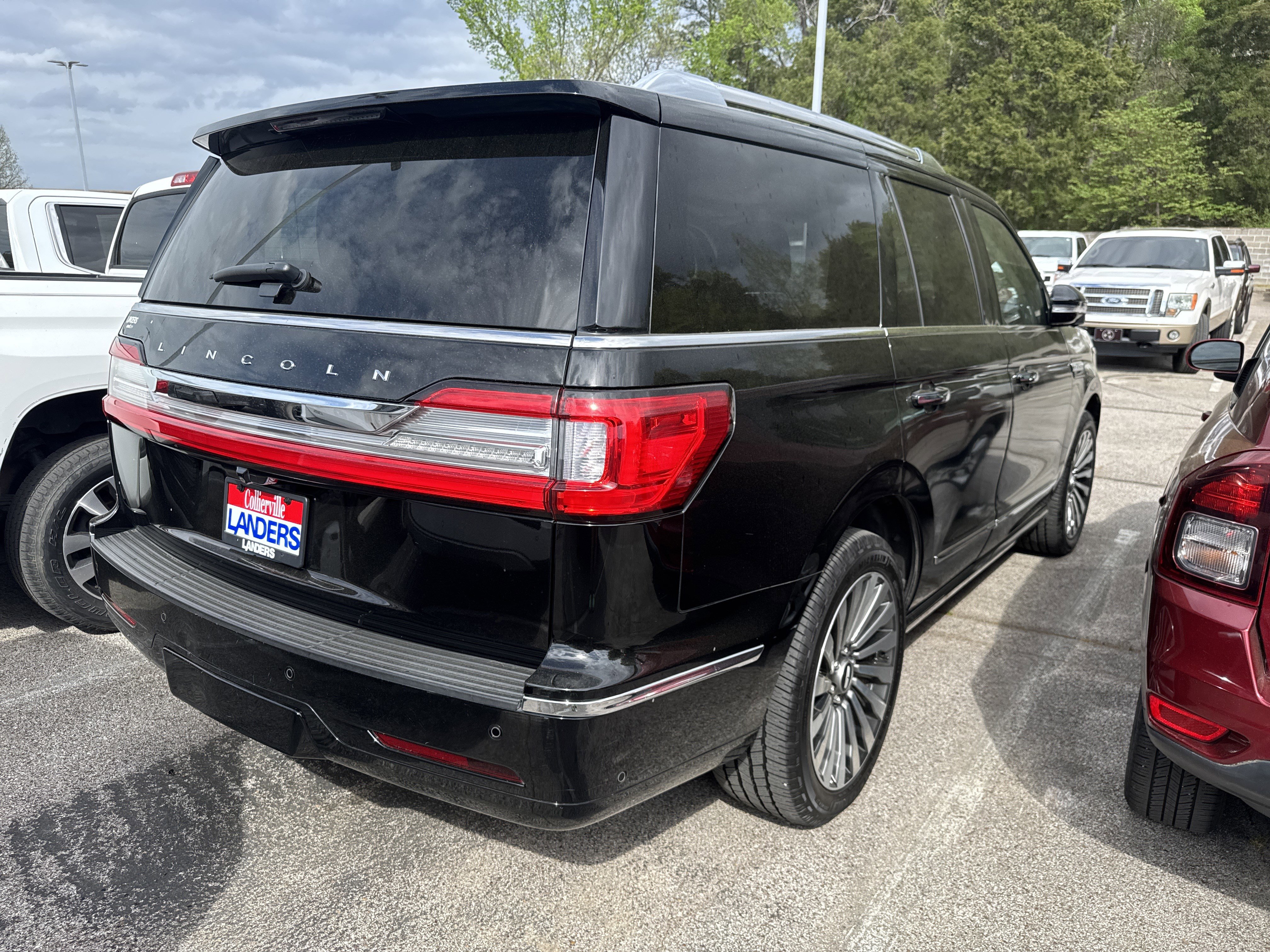 Used 2018 Lincoln Navigator Reserve w/ Technology Package image 2