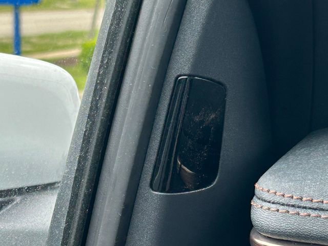 New 2025 Ford F150 Lightning Lariat image 26