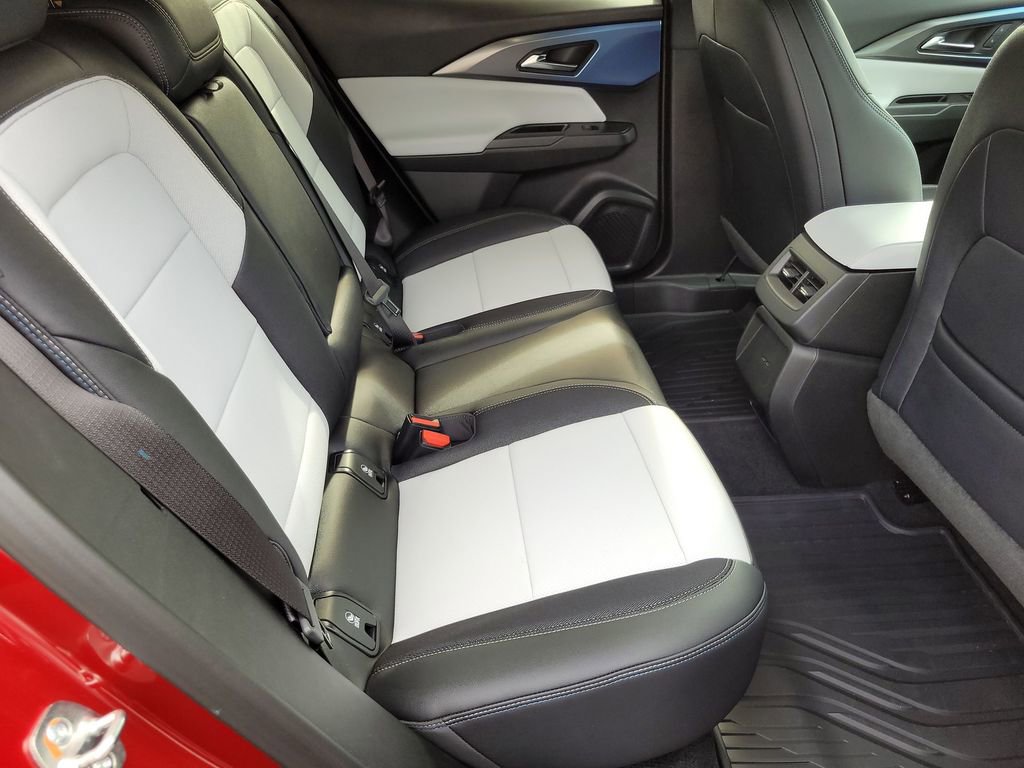 New 2026 Chevrolet Equinox EV LT image 26