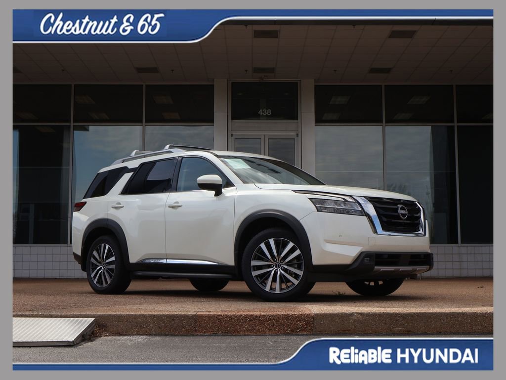 Used 2022 Nissan Pathfinder Platinum w/ Lighting Package (N93)