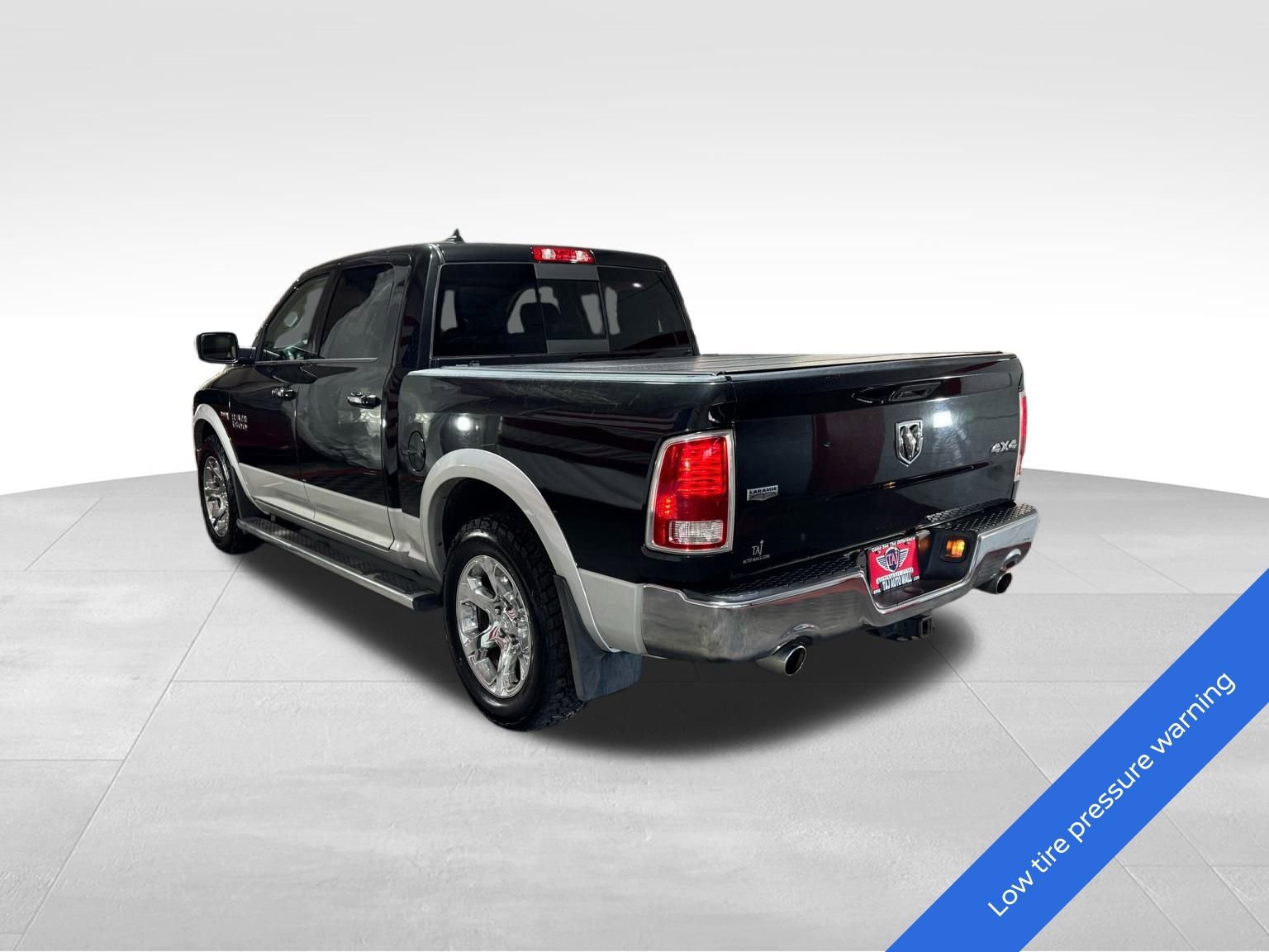 Used 2017 RAM 1500 Laramie w/ Convenience Group image 6