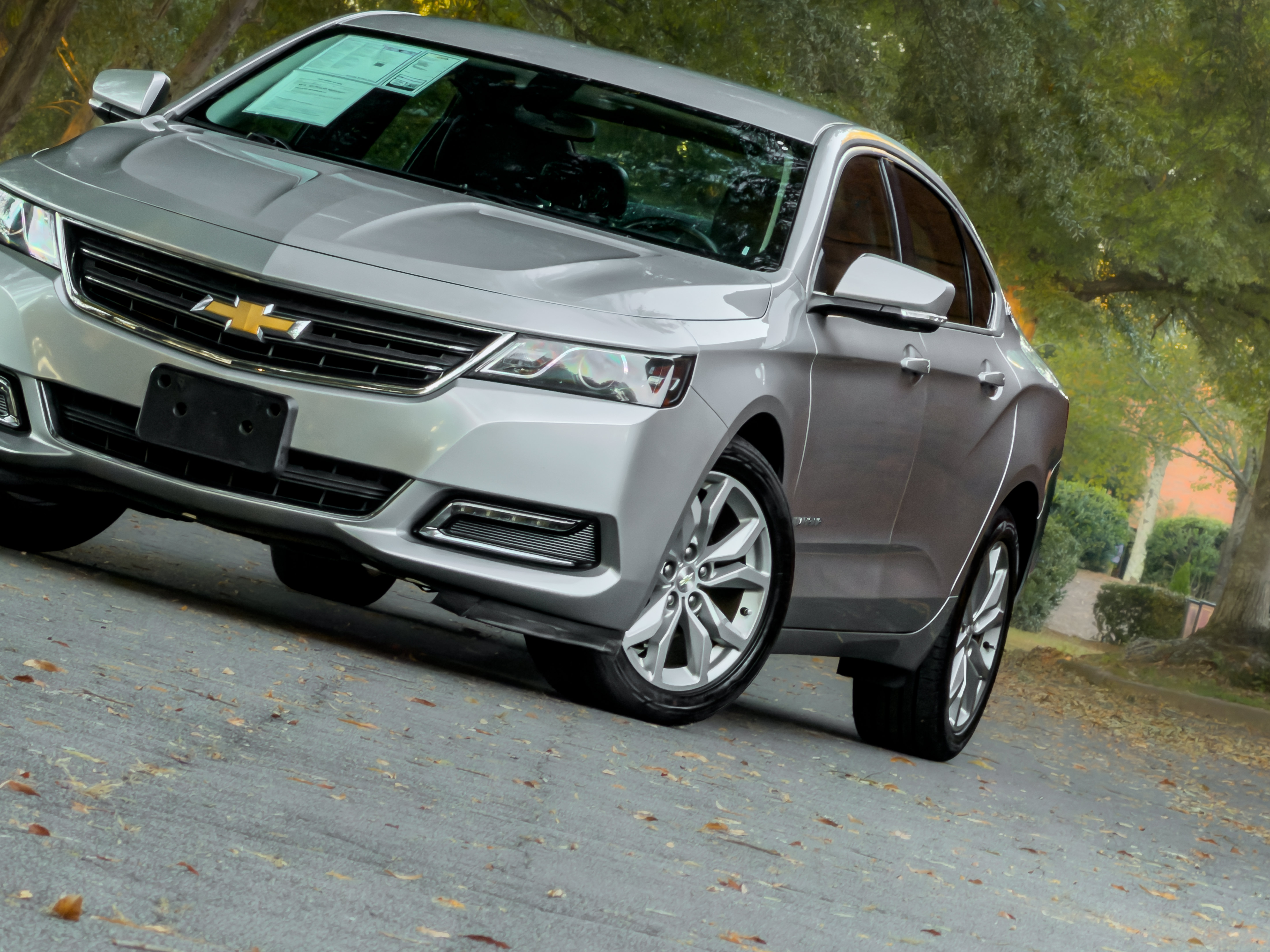 Used 2018 Chevrolet Impala LT FWD image 23